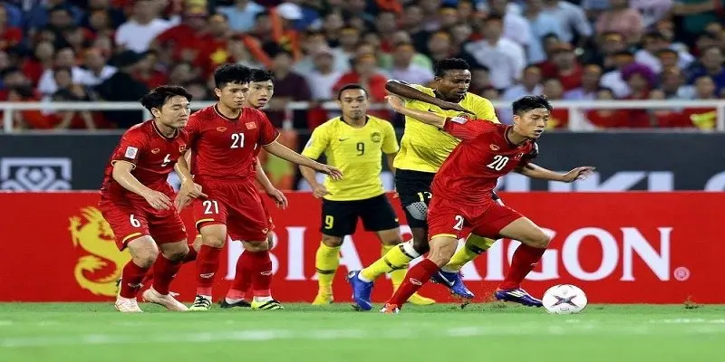 Cách theo dõi trận đấu bóng đá trực tiếp cho người mới
